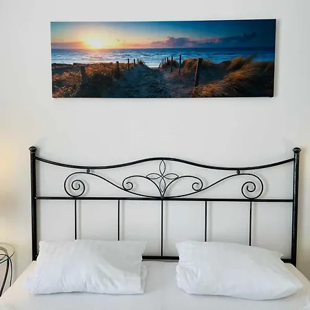 Strandhaus * Goehren (Ruegen)